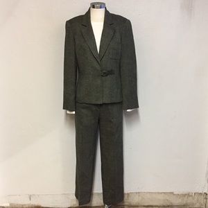 Conrad C Pant Suit, 10